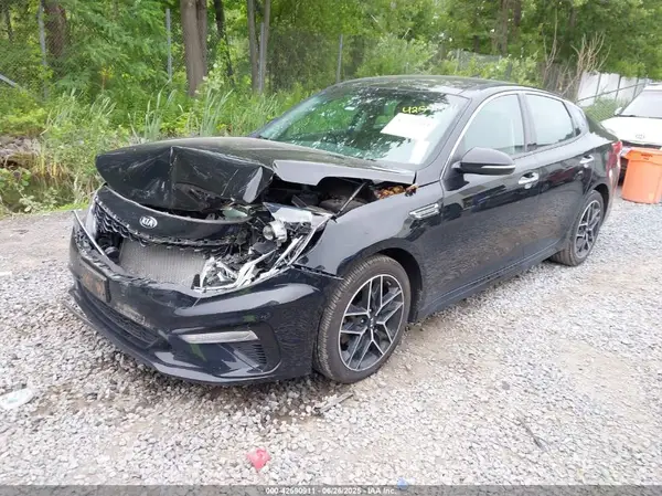 5XXGT4L38LG441946 2020 KIA OPTIMA - Image 2