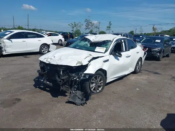 5XXGT4L38LG443468 2020 KIA OPTIMA - Image 2