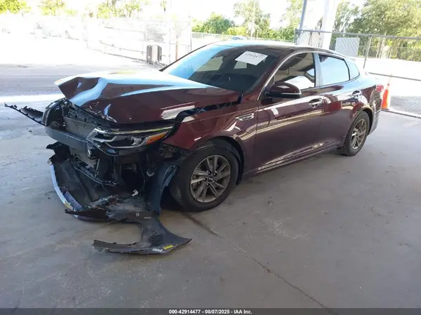 5XXGT4L38LG450422 2020 KIA OPTIMA - Image 2