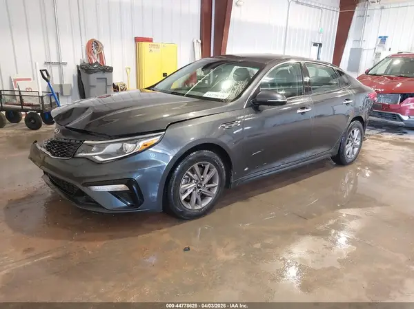 5XXGT4L38LG450498 2020 KIA OPTIMA - Image 2