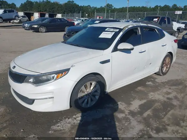 5XXGT4L39GG008867 2016 KIA OPTIMA - Image 2