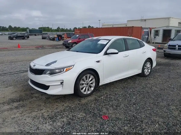 5XXGT4L39GG008870 2016 KIA OPTIMA - Image 2