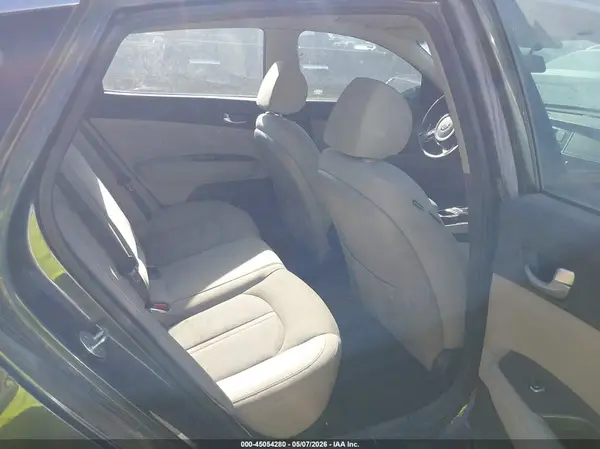 5XXGT4L39GG014121 2016 KIA OPTIMA - Image 8