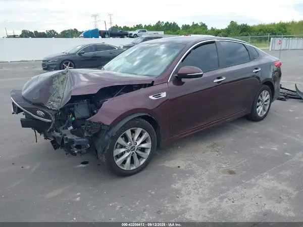 5XXGT4L39GG020517 2016 KIA OPTIMA - Image 2