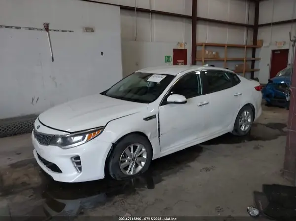 5XXGT4L39GG024454 2016 KIA OPTIMA - Image 2