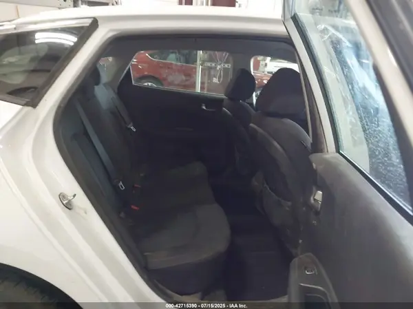 5XXGT4L39GG024454 2016 KIA OPTIMA - Image 8