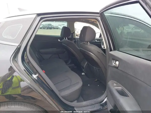 5XXGT4L39GG031579 2016 KIA OPTIMA - Image 8