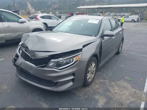 5XXGT4L39GG032375 2016 KIA OPTIMA - Image 2