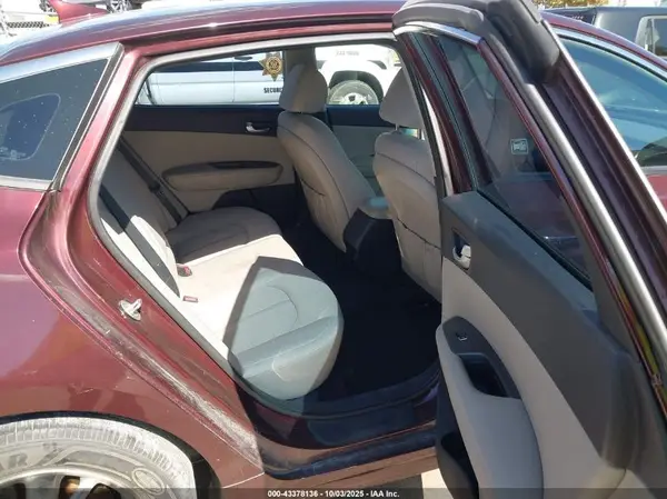 5XXGT4L39GG047667 2016 KIA OPTIMA - Image 8