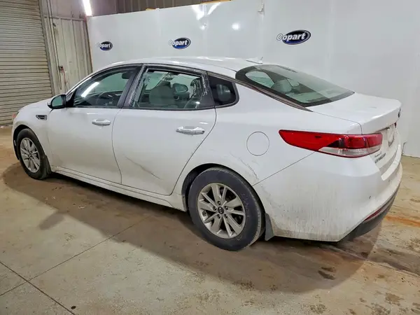5XXGT4L39GG057096 2016 KIA OPTIMA - Image 2