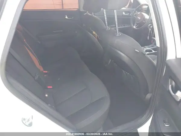 5XXGT4L39GG057244 2016 KIA OPTIMA - Image 8