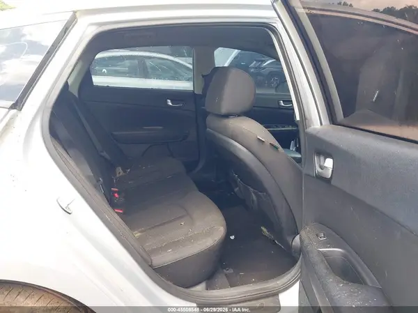5XXGT4L39GG059933 2016 KIA OPTIMA - Image 8