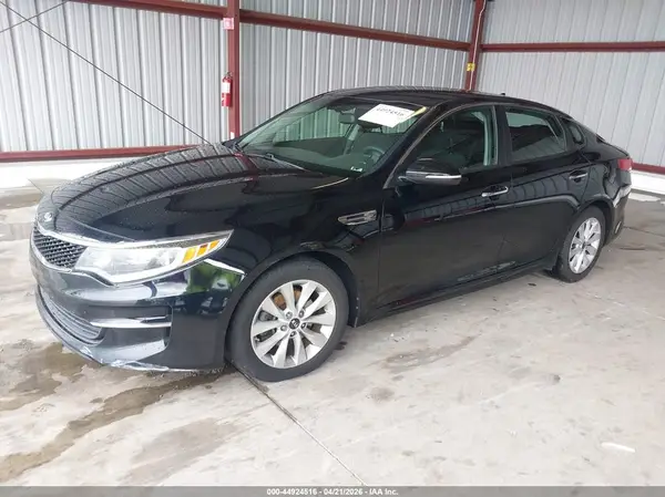 5XXGT4L39GG066087 2016 KIA OPTIMA - Image 2