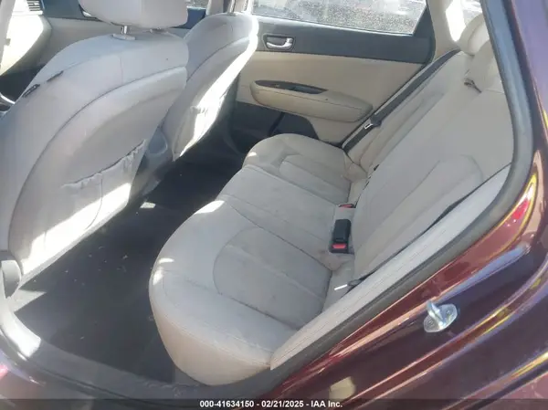 5XXGT4L39GG075100 2016 KIA OPTIMA - Image 8