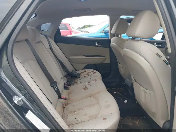 5XXGT4L39GG076277 2016 KIA OPTIMA - Image 8