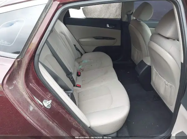 5XXGT4L39GG088686 2016 KIA OPTIMA - Image 8