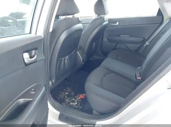 5XXGT4L39GG093127 2016 KIA OPTIMA - Image 8