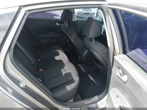 5XXGT4L39GG099980 2016 KIA OPTIMA - Image 8