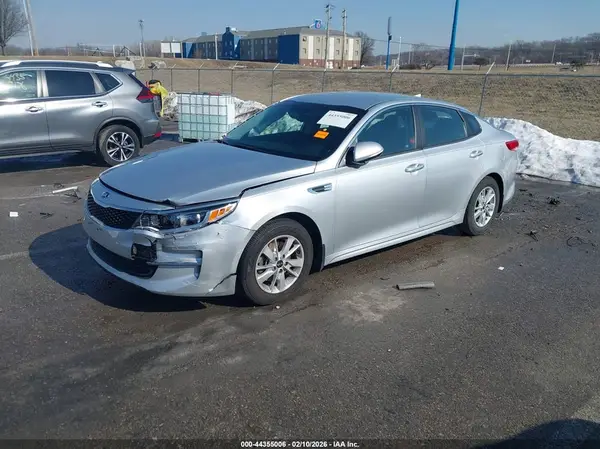 5XXGT4L39GG100013 2016 KIA OPTIMA - Image 2