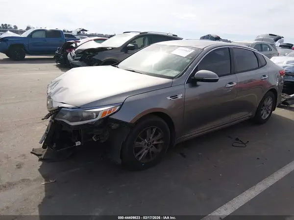 5XXGT4L39GG109455 2016 KIA OPTIMA - Image 2