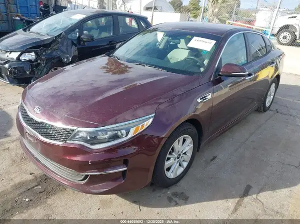 5XXGT4L39GG110914 2016 KIA OPTIMA - Image 2
