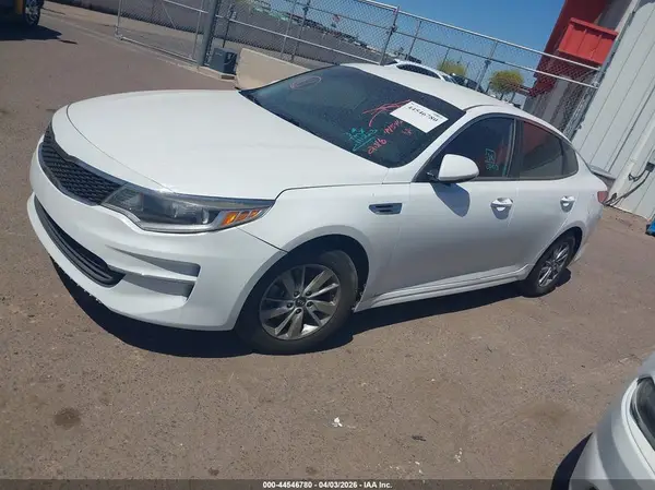 5XXGT4L39GG111223 2016 KIA OPTIMA - Image 2