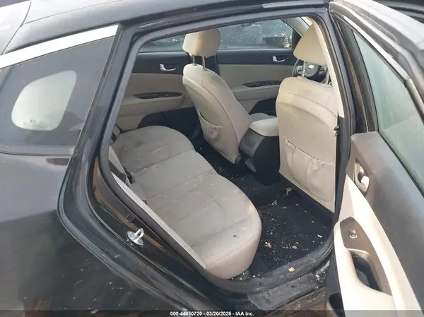 5XXGT4L39GG115160 2016 KIA OPTIMA - Image 8