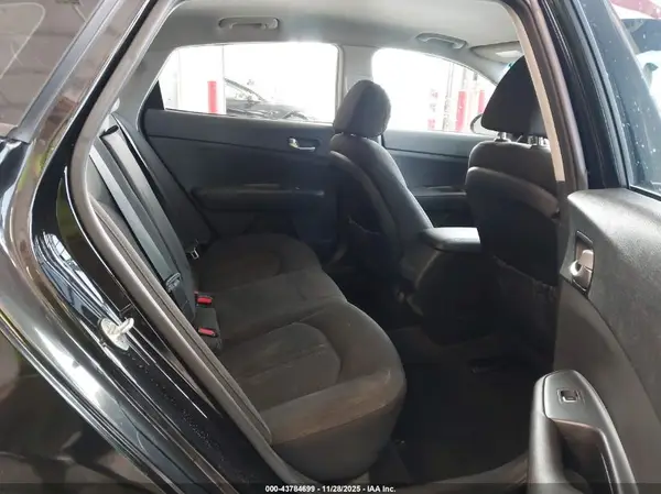 5XXGT4L39GG115238 2016 KIA OPTIMA - Image 8