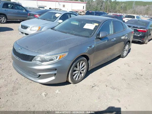 5XXGT4L39HG123101 2017 KIA OPTIMA - Image 2
