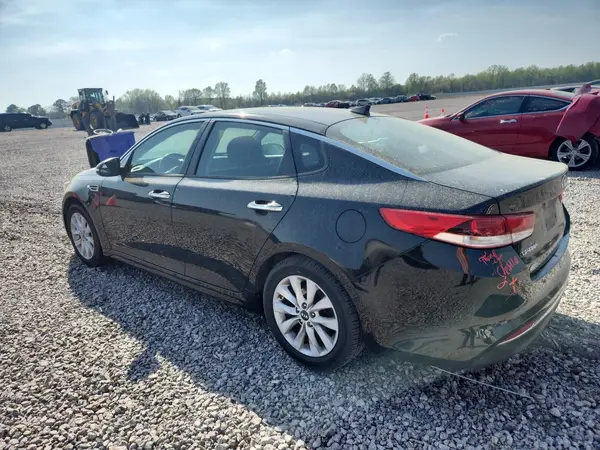 5XXGT4L39HG123888 2017 KIA OPTIMA - Image 2