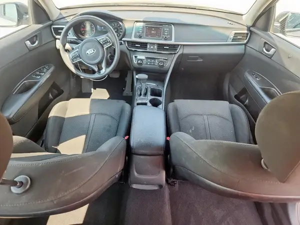 5XXGT4L39HG125950 2017 KIA OPTIMA - Image 8