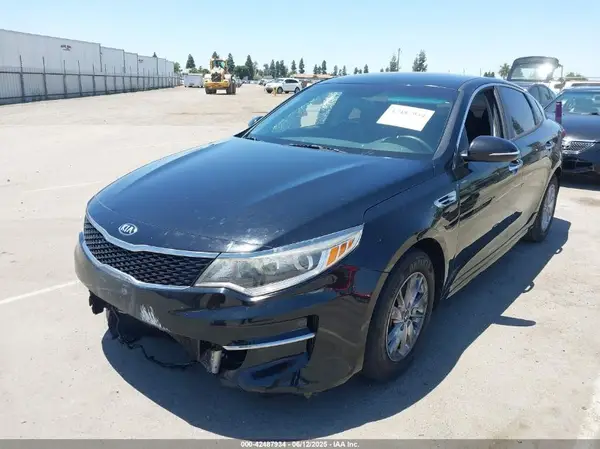 5XXGT4L39HG126838 2017 KIA OPTIMA - Image 2