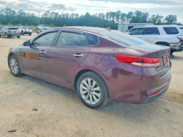 5XXGT4L39HG133689 2017 KIA OPTIMA - Image 2