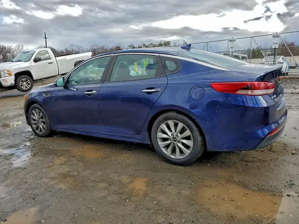 5XXGT4L39HG140268 2017 KIA OPTIMA - Image 2