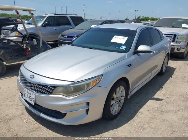 5XXGT4L39HG140691 2017 KIA OPTIMA - Image 2
