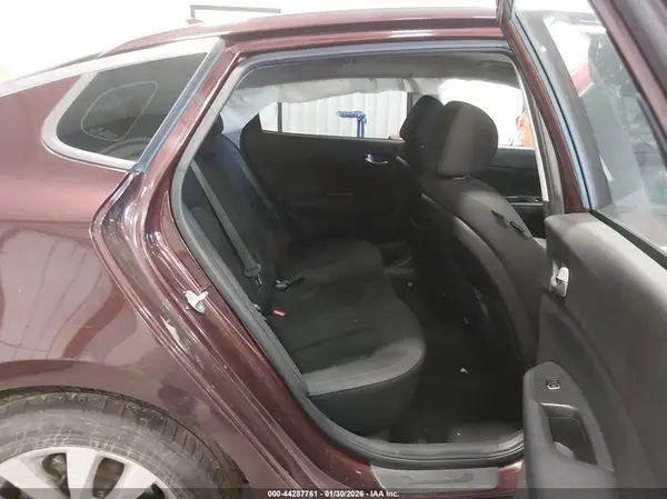 5XXGT4L39HG145650 2017 KIA OPTIMA - Image 8
