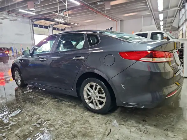5XXGT4L39HG145700 2017 KIA OPTIMA - Image 2