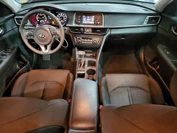 5XXGT4L39HG145700 2017 KIA OPTIMA - Image 8