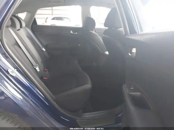 5XXGT4L39HG146734 2017 KIA OPTIMA - Image 8