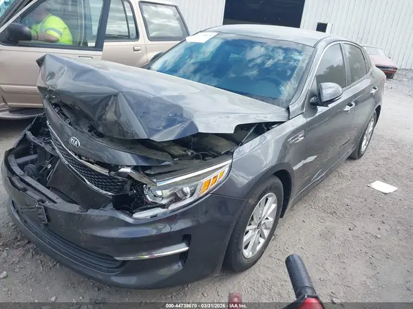 5XXGT4L39HG147169 2017 KIA OPTIMA - Image 2