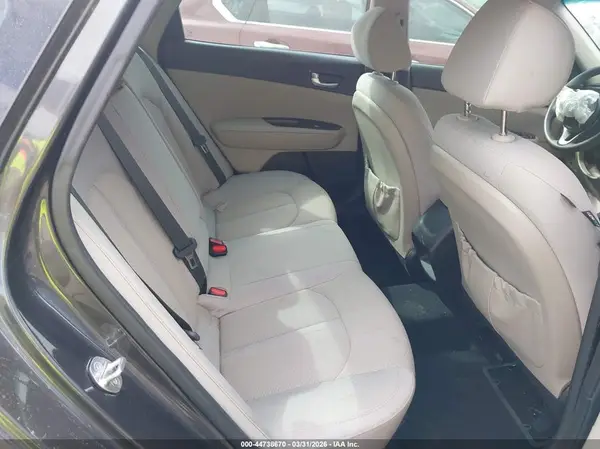 5XXGT4L39HG147169 2017 KIA OPTIMA - Image 8