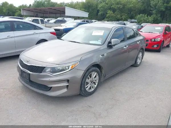 5XXGT4L39HG148628 2017 KIA OPTIMA - Image 2