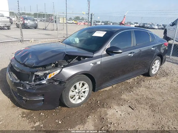 5XXGT4L39HG149312 2017 KIA OPTIMA - Image 2