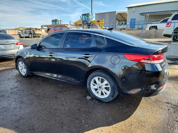 5XXGT4L39HG150766 2017 KIA OPTIMA - Image 2