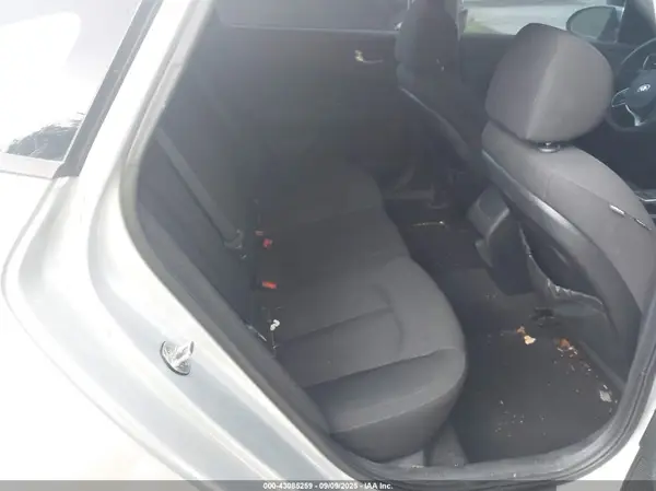 5XXGT4L39HG155269 2017 KIA OPTIMA - Image 8