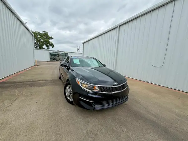 5XXGT4L39HG155868 2017 KIA OPTIMA - Image 1