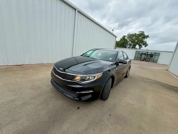 5XXGT4L39HG155868 2017 KIA OPTIMA - Image 2