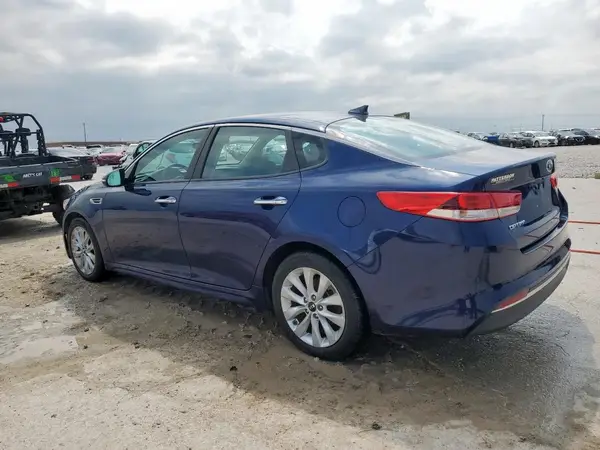 5XXGT4L39HG156051 2017 KIA OPTIMA - Image 2