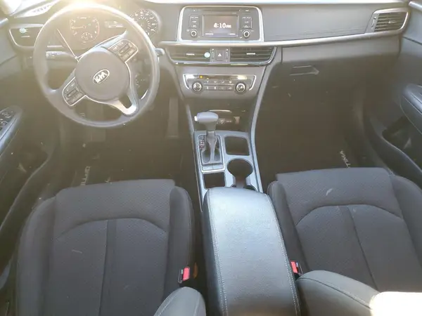 5XXGT4L39HG156082 2017 KIA OPTIMA - Image 8