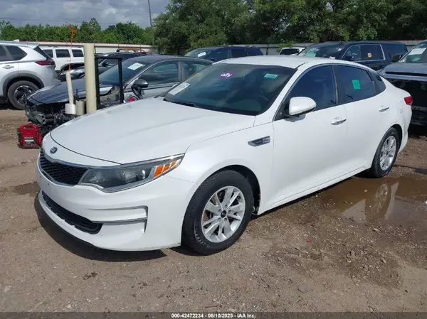 5XXGT4L39HG161072 2017 KIA OPTIMA - Image 2